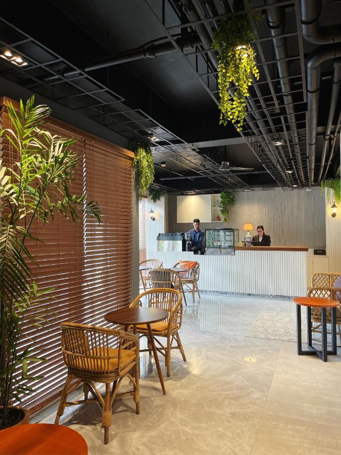 Airo Suites Makati Pasay Dış mekan fotoğraf